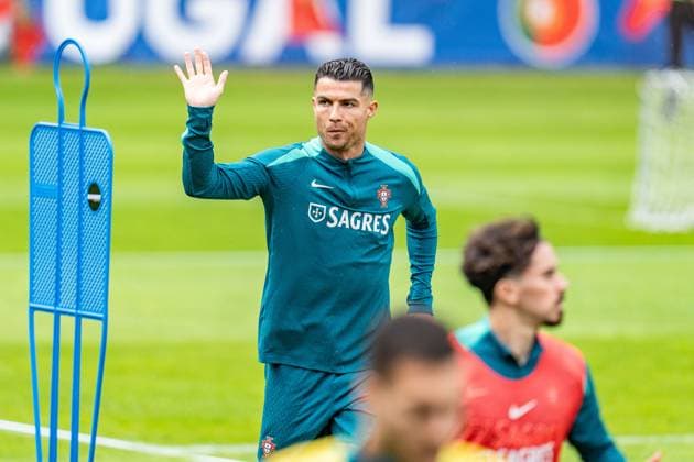 Cristiano Ronaldo Portugal Training EURO2024, Public Training, Oeffentliches Training, Herren, Fussball, 14.06.2024 Portugal Training EURO2024, Public Training, Oeffentliches Training, Herren, Fussball, 14.06.2024 Guetersloh Copyright: xEibner-Pressefoto BahhoxKarax EP_POR