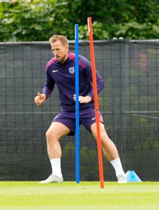 Harry Kane of England England Training Session and press conference, PK, Pressekonferenz UEFA European Championship, EM, Europameisterschaft 2024, Group C, Football, Spa & Golf Resort Weimarer Land, Blankenhain, Germany, 15 Jun 2024 EDITORIAL USE ONLY No use with unauthorised audio, video, data, fixture lists, club league logos or live services. Online in-match use limited to 120 images, no video emulation. No use in betting, games or single club league player publications. Copyright: xDavexShopland Shutterstockx 14523791n