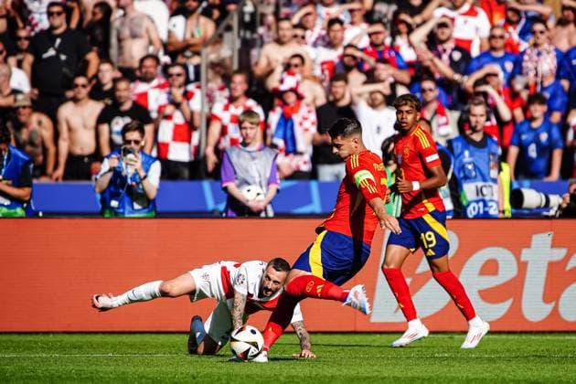 Torschuss Torchance Alvaro Morata (Spanien, 07) GER, Spanien vs. Kroatien, Fussball Europameisterschaft, UEFA EURO, EM, Europameisterschaft,Fussball 2024, Gruppe B, Spieltag 1, 15.06.2024 GER, Spanien vs. Kroatien, Fussball Europameisterschaft, UEFA Euro 2024, Gruppe B, Spieltag 1, 15.06.2024 Berlin Copyright: xEibner-Pressefoto MarcelxvonxFehrnx EP_MFN