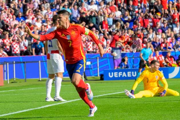 GER, Berlin, Fussball, Spanien vs Kroatien, Gruppe B, Gruppenphase, UEFA EURO, EM, Europameisterschaft,Fussball 2024, MD3, SP1, Olympia - Stadion Berlin, Alvaro Morata (Spanien), Tor, Treffer, Jubel, Torjubel, Freude, Begeisterung, feiert, nach seinem Tor zum 1:0, 15.06. 2024, Copyright: HMBxMedia UwexKoch