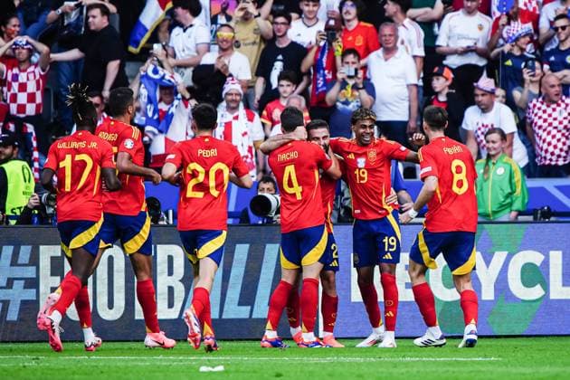 Torjubel Jubel Spanien nach Tor zum 3:0 Dani Carvajal (Spanien, 02) GER, Spanien vs. Kroatien, Fussball Europameisterschaft, UEFA EURO, EM, Europameisterschaft,Fussball 2024, Gruppe B, Spieltag 1, 15.06.2024 GER, Spanien vs. Kroatien, Fussball Europameisterschaft, UEFA Euro 2024, Gruppe B, Spieltag 1, 15.06.2024 Berlin Copyright: xEibner-Pressefoto MarcelxvonxFehrnx EP_MFN