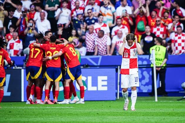Torjubel Jubel Spanien nach Tor zum 3:0 Dani Carvajal (Spanien, 02), Enttaeuschung Luka Modric (Kroatien, 10) GER, Spanien vs. Kroatien, Fussball Europameisterschaft, UEFA EURO, EM, Europameisterschaft,Fussball 2024, Gruppe B, Spieltag 1, 15.06.2024 GER, Spanien vs. Kroatien, Fussball Europameisterschaft, UEFA Euro 2024, Gruppe B, Spieltag 1, 15.06.2024 Berlin Copyright: xEibner-Pressefoto MarcelxvonxFehrnx EP_MFN