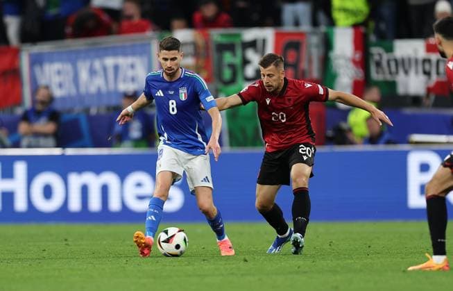 15.06.2024, Fussball Europameisterschaft, UEFA EURO, EM, Europameisterschaft,Fussball 2024, Italien - Albanien, Gruppe B, BVB Stadion Dortmund, v.l., Jorge Luiz Jorginho (Italien), Ylber Ramadani (Albanien) Copyright: HMBxMedia