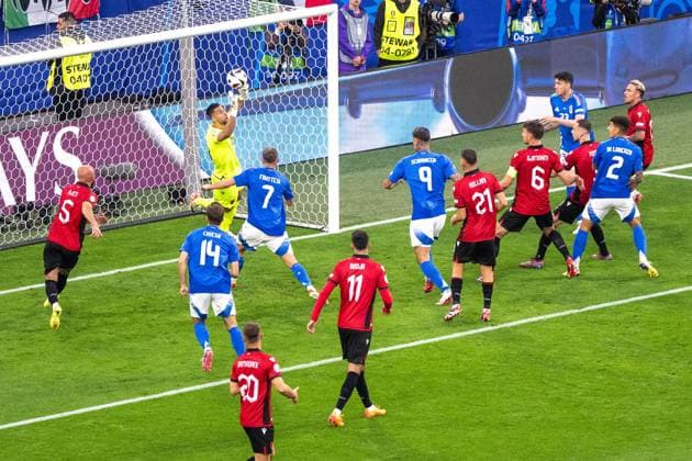 GER, EURO 2024, Group B, Italien (ITA) vs Albanien (ALB) 15.06.2024, BVB Stadium Dortmund, Dortmund, GER, EURO 2024, Group B, Italien (ITA) vs Albanien (ALB) Im Bild: Das 1:1, der Ausgleich für Italien durch Alessandro Bastoni (Italien ITA, 23);