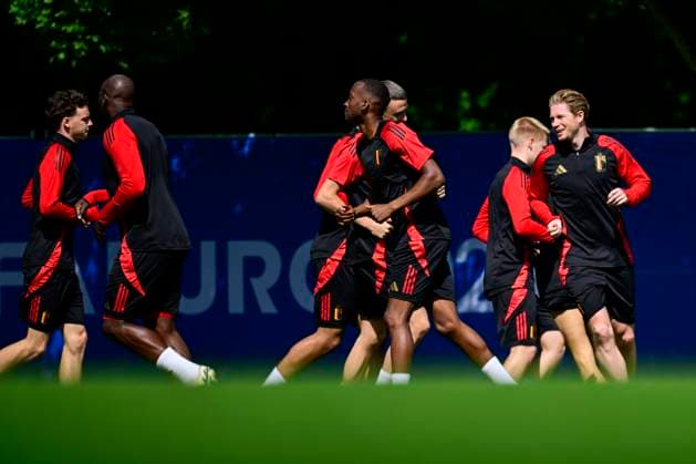 EURO 2024, Nationalteam Belgien, Training Belgium Media Activities - UEFA EURO, EM, Europameisterschaft,Fussball 2024 16 06 2024 FREIBERG AM NECKA, GERMANY - JUNE 16 : Carrasco Yannick forward of Belgium, De Bruyne Kevin forward of Belgium, Lukaku Romelu forward of Belgium during a training session of the Belgian Red Devils at the UEFA EURO 2024 European Football Championship tournament on June 16, 2024 in Freiberg am Necka, Germany, 16 06 2024 Freiberg am Necka Germany Copyright: xPeterxDexVoechtx