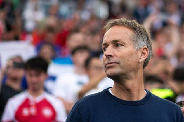 Kasper Hjulmand (Daenemark, Trainer), GER, Slovenia (SVN) vs Denmark (DEN), Fussball Europameisterschaft, UEFA EURO, EM, Europameisterschaft,Fussball 2024, Gruppe C, 1. Spieltag, 16.06.2024 GER, Slovenia (SVN) vs Denmark (DEN), Fussball Europameisterschaft, UEFA EURO 2024, Gruppe C, 1. Spieltag, 16.06.2024 Stuttgart Copyright: xEibner-Pressefoto Memmlerx EP_MMR