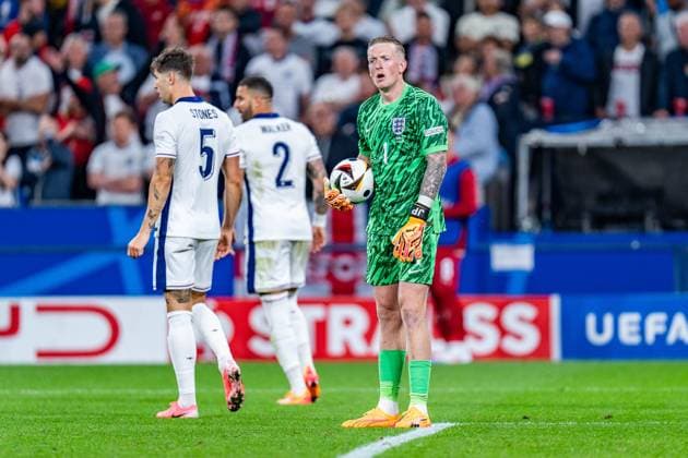 Jordan Pickford (England, 1) John Stones (England, 5) Kyle Walker (England, 2) Serbien vs. England, Herren, Fussball, 1. Spieltag, EURO 2024, 16.06.2024, Europameisterschaft, Gruppe C Serbien vs. England, Herren, Fussball, 1. Spieltag, EURO 2024, 16.06.2024, Europameisterschaft, Gruppe C Gelsenkirchen Copyright: xEibner-Pressefoto BahhoxKarax EP_SRB
