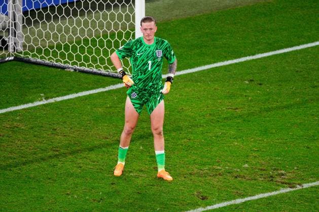 Jordan Pickford of England Serbia v England, UEFA European Championship, EM, Europameisterschaft 2024, Group C, Football, Arena Aufschalke, Gelsenkirchen, Germany, 16 Jun 2024 EDITORIAL USE ONLY No use with unauthorised audio, video, data, fixture lists, club league logos or live services. Online in-match use limited to 120 images, no video emulation. No use in betting, games or single club league player publications. Copyright: xDavexShopland Shutterstockx 14539403by