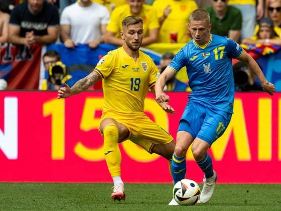 Denis-Mihai Dragus (Rumaenien, 19) , Oleksandr Zinchenko (Ukraine, 17), GER, Rumaenien vs. Ukraine, Fussball Europameisterschaft, UEFA EURO, EM, Europameisterschaft,Fussball 2024, Gruppe E, 1. Spieltag, 17.06.2024, GER, Rumaenien vs. Ukraine, Fussball Europameisterschaft, UEFA EURO 2024, Gruppe E, 1. Spieltag, 17.06.2024 Muenchen Copyright: xEibner-Pressefoto SaschaxWaltherx EP_SWA