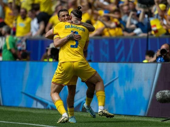 Tor zum 1:0 durch Nicolae Claudiu Stanciu (Rumaenien, 21), mit Radu Matei Dragusin (Rumaenien, 03), GER, Rumaenien vs. Ukraine, Fussball Europameisterschaft, UEFA EURO, EM, Europameisterschaft,Fussball 2024, Gruppe E, 1. Spieltag, 17.06.2024, GER, Rumaenien vs. Ukraine, Fussball Europameisterschaft, UEFA EURO 2024, Gruppe E, 1. Spieltag, 17.06.2024 Muenchen Copyright: xEibner-Pressefoto SaschaxWaltherx EP_SWA