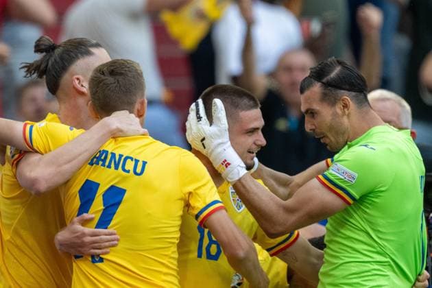 Tor zum 2:0 durch Razvan Gabriel Marin (Rumaenien, 18), GER, Rumaenien vs. Ukraine, Fussball Europameisterschaft, UEFA EURO, EM, Europameisterschaft,Fussball 2024, Gruppe E, 1. Spieltag, 17.06.2024, GER, Rumaenien vs. Ukraine, Fussball Europameisterschaft, UEFA EURO 2024, Gruppe E, 1. Spieltag, 17.06.2024 Muenchen Copyright: xEibner-Pressefoto SaschaxWaltherx EP_SWA
