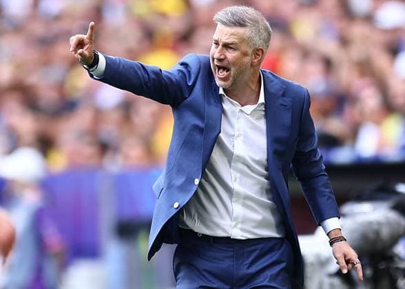 Edward Iordanescu manager of Romania Romania v Ukraine, UEFA European Championship, EM, Europameisterschaft 2024, Group E, Football, Munich Football Arena, Munich, Germany, 17 Jun 2024 EDITORIAL USE ONLY No use with unauthorised audio, video, data, fixture lists, club league logos or live services. Online in-match use limited to 120 images, no video emulation. No use in betting, games or single club league player publications. Copyright: xMichaelxZemanek Shutterstockx 14539636dd