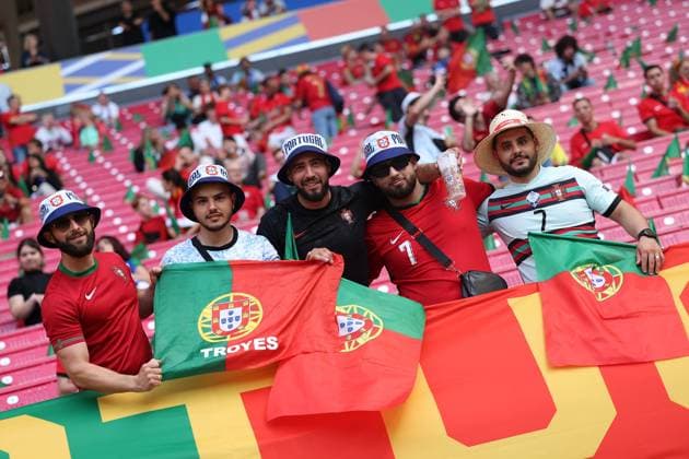 Leipzig Stadium Leipzig, Tuesday, June 18, 2024 UEFA EURO, EM, Europameisterschaft,Fussball 2024 Germany, Group F stage Matchday 1 Group F Portugal - Czechia, Portugal Fans,Stimmung, Schals, Trikots, Emotionens Copyright: JoaquimxFerreira