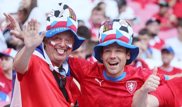Portugal - Tschechien UEFA EURO, EM, Europameisterschaft,Fussball 2024 Leipzig, 18.06.2024, Leipzig Stadium, UEFA EURO 2024 Germany , Gr. F Vorrunde , PORTUGAL vs. TSCHECHIEN , Im Bild: Fans von Tschechien CZE ,