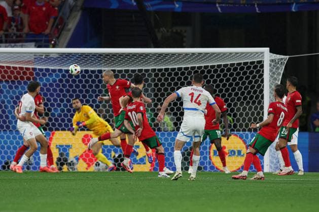 Lukas Provod of Czechia scores the opening goal Portugal v Czechia, UEFA European Championship, EM, Europameisterschaft 2024, Group F, Football, Leipzig Stadium, Leipzig, Germany, 18 Jun 2024 EDITORIAL USE ONLY No use with unauthorised audio, video, data, fixture lists, club league logos or live services. Online in-match use limited to 120 images, no video emulation. No use in betting, games or single club league player publications. Copyright: xMattxWest Shutterstockx 14543474bo