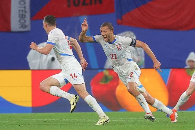 Portugal - Tschechien UEFA EURO, EM, Europameisterschaft,Fussball 2024 Leipzig, 18.06.2024, Leipzig Stadium, UEFA EURO 2024 Germany , Gr. F Vorrunde , PORTUGAL vs. TSCHECHIEN , Im Bild: Tor für Tschechien, Torjubel nach dem 0:1, Torschütze Lukas Provod (14, Tschechien)
