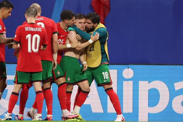 Leipzig Stadium Leipzig, Tuesday, June 18, 2024 UEFA EURO, EM, Europameisterschaft,Fussball 2024 Germany, Group F stage Matchday 1 Group F Portugal - Czechia, Pedro Neto (Portugal), Francisco Conceicao (Portugal) weint, Ruben Neves (Portugal) Torjubel, Goal celebration, celebrate the goal Copyright: JoaquimxFerreira