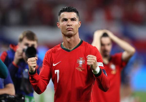 - Portugal v Czech Republic, UEFA EURO, EM, Europameisterschaft,Fussball 2024, Group Stage, Group F, Football Stadium Leipzig, RedBull Arena, Leipzig, Germany - 18th June 2024. Cristiano Ronaldo of Portugal & Al-Nassr celebrates the victory at the full time whistle punching the air in delight. - Portugal v Czech Republic, UEFA Euro 2024, Group Stage, Group F, Football Stadium Leipzig, RedBull Arena, Leipzig, Germany - 18th June 2024. Leipzig, Football Stadium Leipzig RedBull Arena Germany Copyright: xDanxWeirx CP_Portugal_Czechia_213