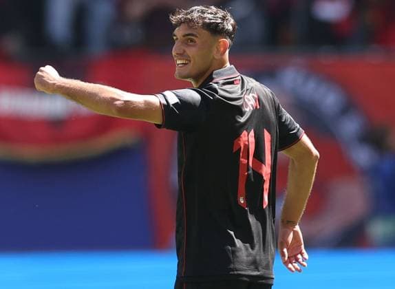 Qazim Laci of Albania celebrates scoring the first goal Croatia v Albania, UEFA European Championship, EM, Europameisterschaft 2024, Group B, Football, Volksparkstadion, Hamburg, Germany, 19 Jun 2024 EDITORIAL USE ONLY No use with unauthorised audio, video, data, fixture lists, club league logos or live services. Online in-match use limited to 120 images, no video emulation. No use in betting, games or single club league player publications. Copyright: xPaulxCurrie Shutterstockx 14543648y