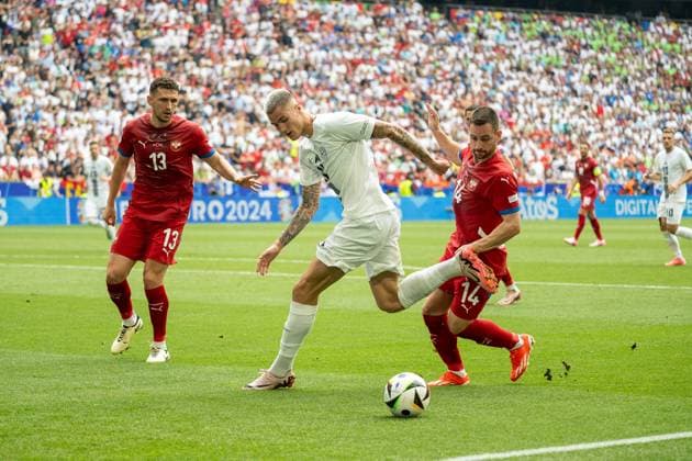 Milos Veljkovic (Serbien, 13), Benjamin Sesko (Slowenien, 11), Andrija Zivkovic (Serbien, 14), GER, Slowenien (SVN) vs. Serbien (SRB), Fussball Europameisterschaft, UEFA EURO, EM, Europameisterschaft,Fussball 2024, Gruppe E, 2. Spieltag, 20.06.2024, GER, Slowenien (SVN) vs. Serbien (SRB), Fussball Europameisterschaft, UEFA EURO 2024, Gruppe E, 2. Spieltag, 20.06.2024 Muenchen Copyright: xEibner-Pressefoto SaschaxWaltherx EP_SWA