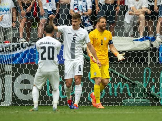 Petar Stojanovic (Slowenien, 20), Jaka Bijol (Slowenien, 06), Jan Oblak (Slowenien, 01), GER, Slowenien (SVN) vs. Serbien (SRB), Fussball Europameisterschaft, UEFA EURO, EM, Europameisterschaft,Fussball 2024, Gruppe E, 2. Spieltag, 20.06.2024, GER, Slowenien (SVN) vs. Serbien (SRB), Fussball Europameisterschaft, UEFA EURO 2024, Gruppe E, 2. Spieltag, 20.06.2024 Muenchen Copyright: xEibner-Pressefoto SaschaxWaltherx EP_SWA