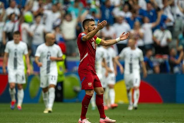 Dusan Tadic (Serbien, 10) ist enttäuscht enttaeuscht, unzufrieden nach Tor zum 1:0 durch Zan Karnicnik (Slowenien, 02), GER, Slowenien (SVN) vs. Serbien (SRB), Fussball Europameisterschaft, UEFA EURO, EM, Europameisterschaft,Fussball 2024, Gruppe E, 2. Spieltag, 20.06.2024, GER, Slowenien (SVN) vs. Serbien (SRB), Fussball Europameisterschaft, UEFA EURO 2024, Gruppe E, 2. Spieltag, 20.06.2024 Muenchen Copyright: xEibner-Pressefoto SaschaxWaltherx EP_SWA