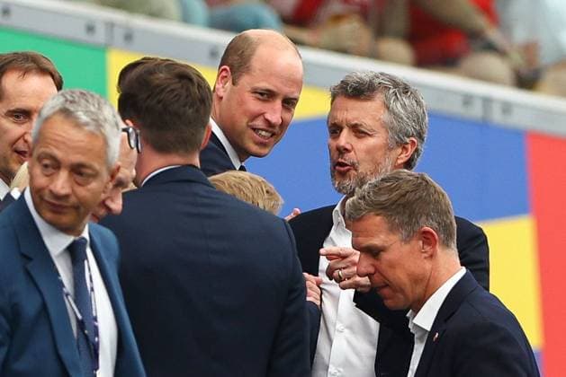 Sport Bilder des Tages Prince William in the stands Denmark v England, UEFA European Championship, EM, Europameisterschaft 2024, Group C, Football, Frankfurt Arena, Frankfurt, Germany, 20 Jun 2024 EDITORIAL USE ONLY No use with unauthorised audio, video, data, fixture lists, club league logos or live services. Online in-match use limited to 120 images, no video emulation. No use in betting, games or single club league player publications. Copyright: xKieranxMcManus Shutterstockx 14543690ak