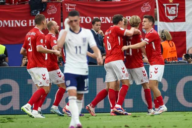 Torjubel Daenemark beim 1:1 durch Morten Hjulmand (Daenemark, 21) , Fussball, UEFA , Europa Meisterschaft, (Gruppe C) 2024, Daenemark vs. England, 20.06.2024, Frankfurt Arena, Frankfurt, Deutschland Frankfurt Frankfurt Arena Hessen Deutschland Copyright: xGrantxHubbsx