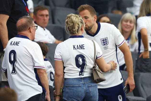 Harry Kane of England and their wife Katie Goodland Denmark v England, UEFA European Championship, EM, Europameisterschaft 2024, Group C, Football, Frankfurt Arena, Frankfurt, Germany, 20 Jun 2024 EDITORIAL USE ONLY No use with unauthorised audio, video, data, fixture lists, club league logos or live services. Online in-match use limited to 120 images, no video emulation. No use in betting, games or single club league player publications. Copyright: xKieranxMcManus Shutterstockx 14543690gg