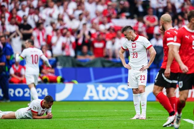 Przemyslaw Frankowski (Polen, 19) und Krzysztof Piatek (Polen, 23) GER, Polen vs. Oesterreich, Fussball Europameisterschaft, UEFA EURO, EM, Europameisterschaft,Fussball 2024, Spieltag 2, 21.06.2024 GER, Polen vs. Oesterreich, Fussball Europameisterschaft, UEFA Euro 2024, Spieltag 2, 21.06.2024 Berlin Copyright: xEibner-Pressefoto MarcelxvonxFehrnx EP_MFN