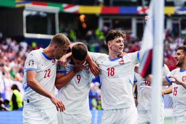 Torjubel Jubel Tschechien nach Tor zum 0:1 Adam Hlozek (Tschechien, 09), wegen Handspiel nach VAR Entscheidung, Videoschiedsrichter, Videobeweis ABERKANNT GER, Georgien vs. Tschechien, Fussball Europameisterschaft, UEFA EURO, EM, Europameisterschaft,Fussball 2024, Spieltag 2, 22.06.2024 GER, Georgien vs. Tschechien, Fussball Europameisterschaft, UEFA Euro 2024, Spieltag 2, 22.06.2024 Hamburg Copyright: xEibner-Pressefoto MarcelxvonxFehrnx EP_MFN