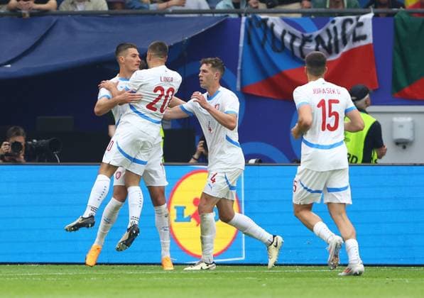 Patrik Schick of Czech Republic celebrates scoring to make it 1-1 Georgia v Czechia, UEFA European Championship, EM, Europameisterschaft 2024, Group F, Football, Volksparkstadion, Hamburg, Germany, 22 Jun 2024 EDITORIAL USE ONLY No use with unauthorised audio, video, data, fixture lists, club league logos or live services. Online in-match use limited to 120 images, no video emulation. No use in betting, games or single club league player publications. Copyright: xKieranxMcManus Shutterstockx 14548025cc