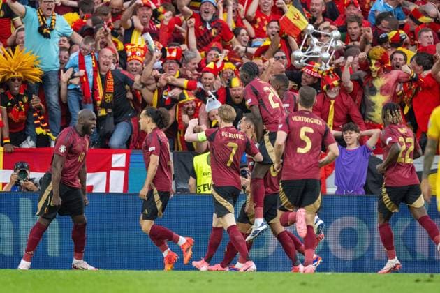 GER, EURO 2024, Group E, Belgien (BEL) vs Rumänien (ROU) 22.06.2024, Cologne Stadium, Koeln, GER, EURO 2024, Group E, Belgien (BEL) vs Rumänien (ROU) Im Bild: Jubel nach dem Tor zum 1 : 0 ;Torjubel Jubel; jubelt; jubeln; durch Youri Tiielemans (Belgien BEL, 08b); Gestik, Mimik, Emotionen;