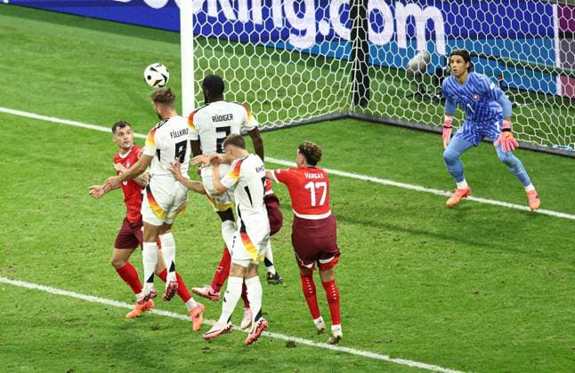 Niclas Füllkrug of Germany scores to make it 1-1 Switzerland v Germany, UEFA European Championship, EM, Europameisterschaft 2024, Group A, Football, Frankfurt Arena, Frankfurt am Main, Germany, 23 Jun 2024 EDITORIAL USE ONLY No use with unauthorised audio, video, data, fixture lists, club league logos or live services. Online in-match use limited to 120 images, no video emulation. No use in betting, games or single club league player publications. Copyright: xMattxWest Shutterstockx 14548071cz