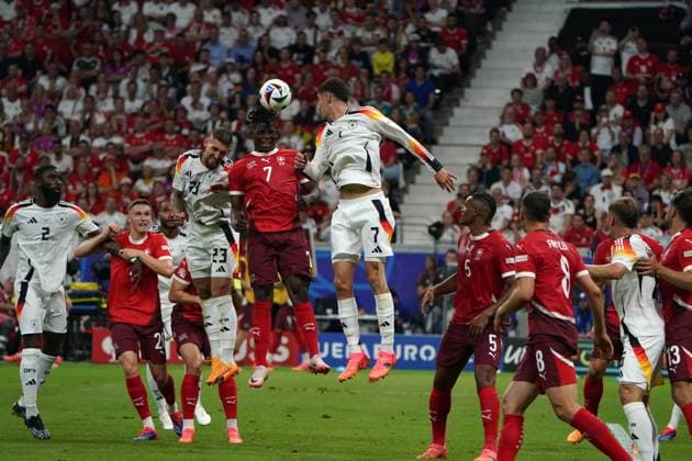 EURO 2024, Fussball, UEFA EURO, EM, Europameisterschaft,Fussball 2024, EM 2024, Gruppenphase, Gruppe A, Schweiz-Deutschland, 23.06.2024, Frankfurtarena , Frankfurt Robert Andrich, Breel Embolo, Schweiz , Kai Havertz, Kopfball