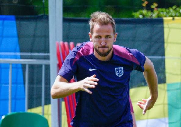 Sport Bilder des Tages Harry Kane of England England Training, UEFA European Championship, EM, Europameisterschaft 2024, Group C, Football, Spa & Golf Resort Weimarer Land, Blankenhain, Germany, 24 Jun 2024 EDITORIAL USE ONLY No use with unauthorised audio, video, data, fixture lists, club league logos or live services. Online in-match use limited to 120 images, no video emulation. No use in betting, games or single club league player publications. Copyright: xDavexShopland Shutterstockx 14551034bm