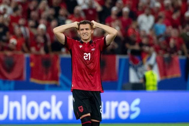 Kristjan Asllani (Albanien, 21) aergert sich, GER, Albania (ALB) vs Spain (ESP), Fussball Europameisterschaft, UEFA EURO, EM, Europameisterschaft,Fussball 2024, Gruppe B, 3. Spieltag, 24.06.2024 GER, Albania (ALB) vs Spain (ESP), Fussball Europameisterschaft, UEFA EURO 2024, Gruppe B, 3. Spieltag, 24.06.2024 Duesseldorf Copyright: xEibner-Pressefoto Memmlerx EP_MMR