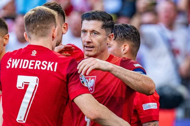 Tor zum 1:1 durch Elfmeter von Robert Lewandowski (Polen, 09) Frankreich vs. Polen, Herren, Fussball, 3. Spieltag, EURO 2024, 25.06.2024, Europameisterschaft, Gruppe D Frankreich vs. Polen, Herren, Fussball, 3. Spieltag, EURO 2024, 25.06.2024, Europameisterschaft, Gruppe D Dortmund Copyright: xEibner-Pressefoto BahhoxKarax EP_FRA
