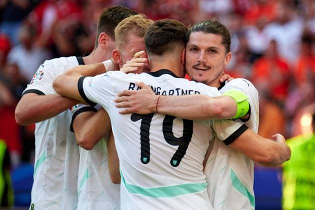 Marcel Sabitzer (Oesterreich, 09), Torschuss zum 3:2, Jubel, Freude, Oesterreich jubelt, GER, UEFA EURO, EM, Europameisterschaft,Fussball 2024, Fussball Herren, UEFA EM 2024 Matchtag 3, Gruppe D, Niederlande vs. Oesterreich, Netherlands vs. Austria, 25.06.2024. GER, UEFA Euro 2024, Fussball Herren, UEFA EM 2024 Matchtag 3, Gruppe D, Niederlande vs. Oesterreich, Netherlands vs. Austria, 25.06.2024. Berlin Copyright: xEibner-Pressefotox xClaudiusxRauchx EP_CRH