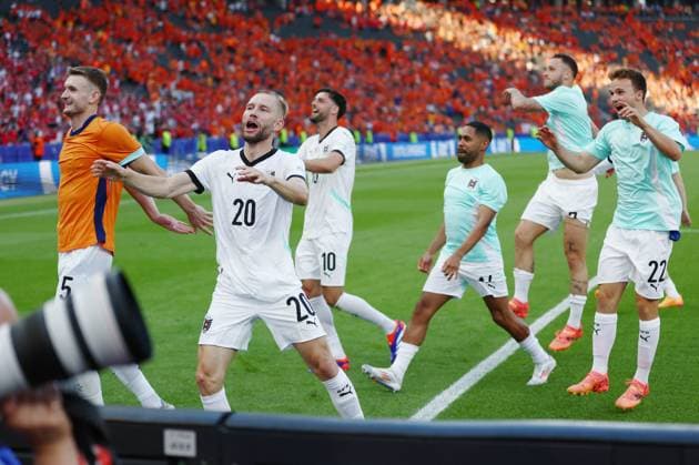 Konrad Laimer of Austria celebrates at the end of the match Netherlands v Austria, UEFA European Championship, EM, Europameisterschaft 2024, Group D, Football, Olympiastadion, Berlin, Germany, 25 Jun 2024 EDITORIAL USE ONLY No use with unauthorised audio, video, data, fixture lists, club league logos or live services. Online in-match use limited to 120 images, no video emulation. No use in betting, games or single club league player publications. Copyright: xMattxWest Shutterstockx 14555517cq