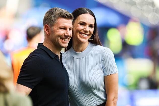 ARD Moderator in Thomas Hitzlsperger und Esther Sedlaczek GER, Slovakia (SVK) vs. Romania (ROU), Fussball Europameisterschaft, UEFA EURO, EM, Europameisterschaft,Fussball 2024, Gruppe E, 3. Spieltag, 26.06.2024 GER, Slovakia (SVK) vs. Romania (ROU), Fussball Europameisterschaft, UEFA EURO 2024, Gruppe E, 3. Spieltag, 26.06.2024 Frankfurt Copyright: xEibner-Pressefoto RogerxBuerkex EP