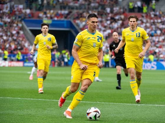 Oleksandr Tymchyk (Ukraine, 24) am Ball, GER, Ukraine (UKR) vs Belgium (BEL), Fussball Europameisterschaft, UEFA EURO, EM, Europameisterschaft,Fussball 2024, Gruppe E, 3. Spieltag, 26.06.2024 GER, Ukraine (UKR) vs Belgium (BEL), Fussball Europameisterschaft, UEFA EURO 2024, Gruppe E, 3. Spieltag, 26.06.2024 Stuttgart Copyright: xEibner-Pressefoto Memmlerx EP_MMR