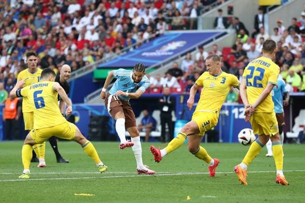 Yannick Ferreira Carrasco of Belgium takes a shot but fails to score Ukraine v Belgium, UEFA European Championship, EM, Europameisterschaft 2024, Group E, Football, Stuttgart Arena, Stuttgart, Germany - 26 Jun 2024 EDITORIAL USE ONLY No use with unauthorised audio, video, data, fixture lists, club league logos or live services. Online in-match use limited to 120 images, no video emulation. No use in betting, games or single club league player publications. Copyright: xMichaelxZemanek Shutterstockx 14555605bf