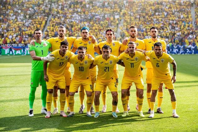 Mannschaftsfoto Rumaenien vor dem Spiel GER, Slovakia (SVK) vs. Romania (ROU), Fussball Europameisterschaft, UEFA EURO, EM, Europameisterschaft,Fussball 2024, Gruppe E, 3. Spieltag, 26.06.2024 GER, Slovakia (SVK) vs. Romania (ROU), Fussball Europameisterschaft, UEFA EURO 2024, Gruppe E, 3. Spieltag, 26.06.2024 Frankfurt Copyright: xEibner-Pressefoto RogerxBuerkex EP