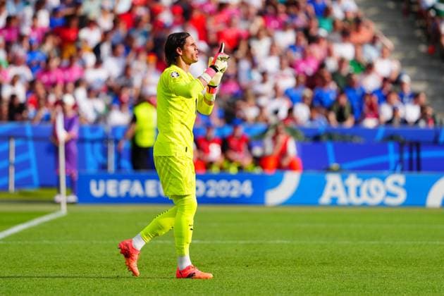Yann Sommer (Schweiz, 01) GER, Schweiz vs. Italien, Fussball Europameisterschaft, UEFA EURO, EM, Europameisterschaft,Fussball 2024, Achtelfinale, 29.06.2024 GER, Schweiz vs. Italien, Fussball Europameisterschaft, UEFA Euro 2024, Achtelfinale, 29.06.2024 Berlin Copyright: xEibner-Pressefoto MarcelxvonxFehrnx EP_MFN