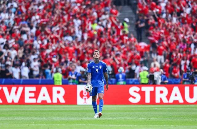 Gianluca Scamacca of Italy looks dejected after Remo Freuler of Switzerland scores the opening goal 1-0 as the Switzerland Fans celebrate Switzerland v Italy, UEFA European Championship, EM, Europameisterschaft 2024, Round of 16, Football, Olympiastadion, Berlin, Germany - 29 Jun 2024 EDITORIAL USE ONLY No use with unauthorised audio, video, data, fixture lists, club league logos or live services. Online in-match use limited to 120 images, no video emulation. No use in betting, games or single club league player publications. Copyright: xMichaelxZemanek Shutterstockx 14562039aj