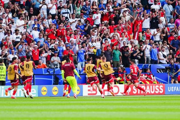 Torjubel Jubel Schweiz nach Tor zum 1:0 Remo Freuler (Schweiz, 08) GER, Schweiz vs. Italien, Fussball Europameisterschaft, UEFA EURO, EM, Europameisterschaft,Fussball 2024, Achtelfinale, 29.06.2024 GER, Schweiz vs. Italien, Fussball Europameisterschaft, UEFA Euro 2024, Achtelfinale, 29.06.2024 Berlin Copyright: xEibner-Pressefoto MarcelxvonxFehrnx EP_MFN