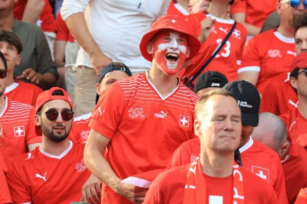 DEU, FIFA, EM-2024, SUI vs. ITA, 29.06.2024, Berliner Olympiastadion, Berlin, DEU, FIFA, EM-2024, SUI vs. ITA, im Bild Switzerfans, Fanblock Foto: Juergen Engler nordphoto GmbH