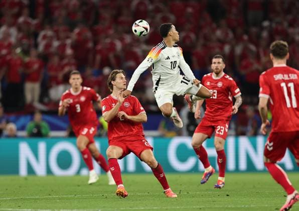 29.06.2024, Fussball Europameisterschaft, UEFA EURO, EM, Europameisterschaft,Fussball 2024, Deutschland - Dänemark, Achtelfinale, BVB Stadion Dortmund, v.l., Joachim Christian Andersen (Dänemark), Jamal Musiala (Deutschland) Copyright: HMBxMedia
