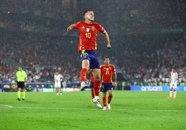 Dani Olmo of Spain celebrates scoring to make it 4-1 Spain v Georgia, UEFA European Championship, EM, Europameisterschaft 2024, Round of 16, Football, Cologne Stadium, Cologne, Germany - 30 Jun 2024 EDITORIAL USE ONLY No use with unauthorised audio, video, data, fixture lists, club league logos or live services. Online in-match use limited to 120 images, no video emulation. No use in betting, games or single club league player publications. Copyright: xMichaelxZemanek Shutterstockx 14562306bo